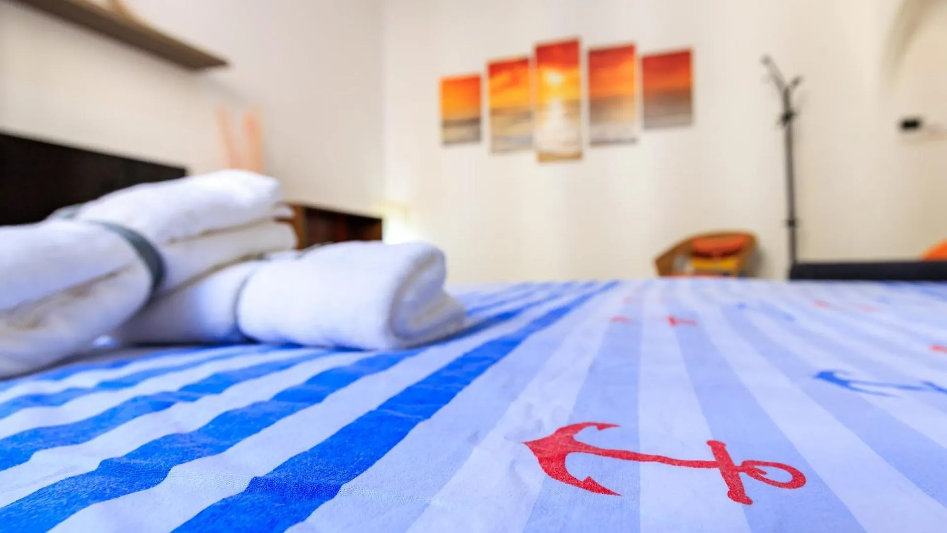 A Due Passi Dal Porto Apartment Livorno Italy