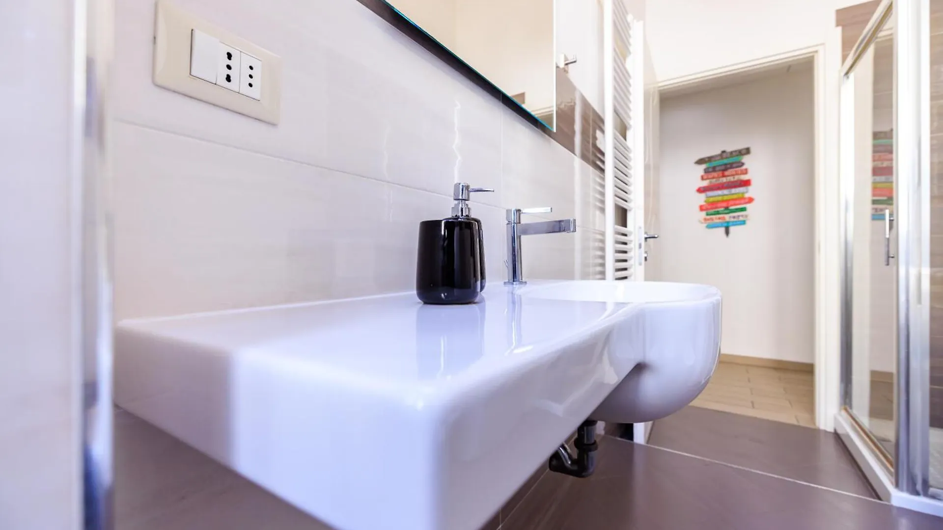 A Due Passi Dal Porto Apartment Livorno Italy