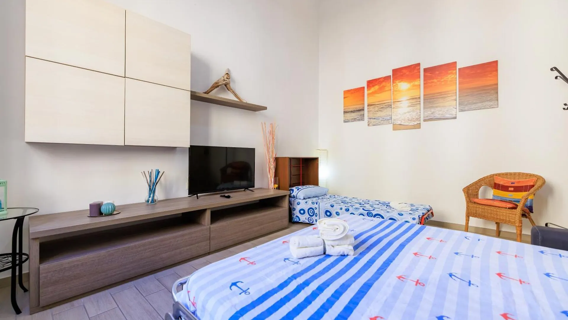 A Due Passi Dal Porto Apartment Livorno 0*,